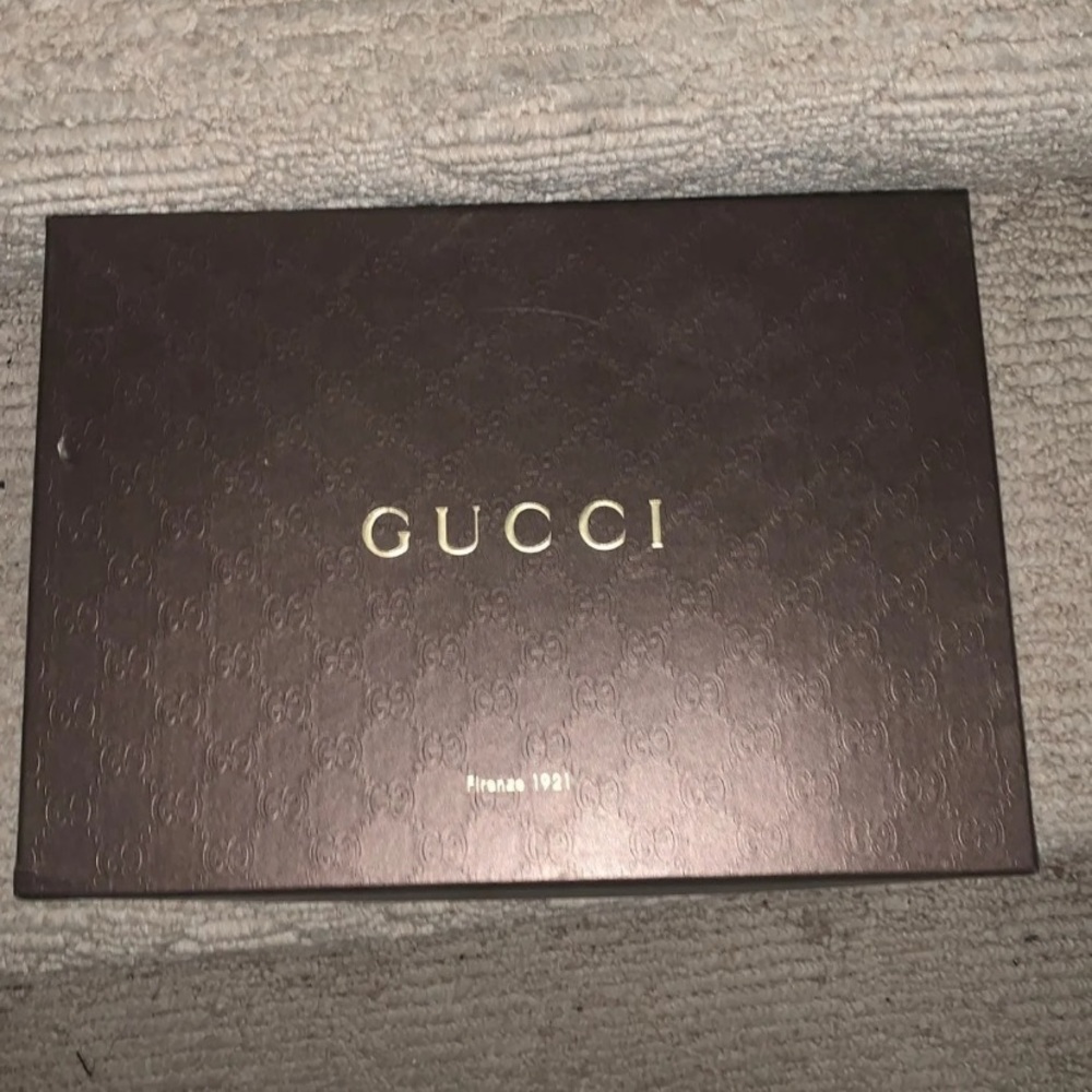 Metallic Gucci shoes